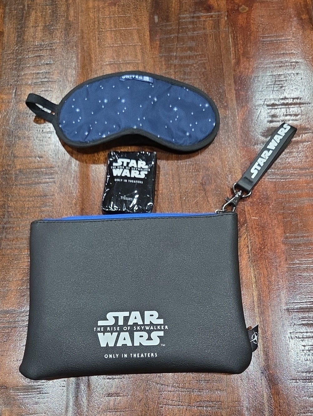 Star Wars Pouch United Airlines NWOT